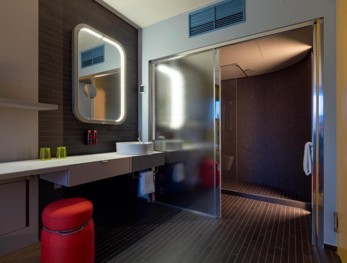 B'Mine Hotel Duesseldorf Екстер'єр фото