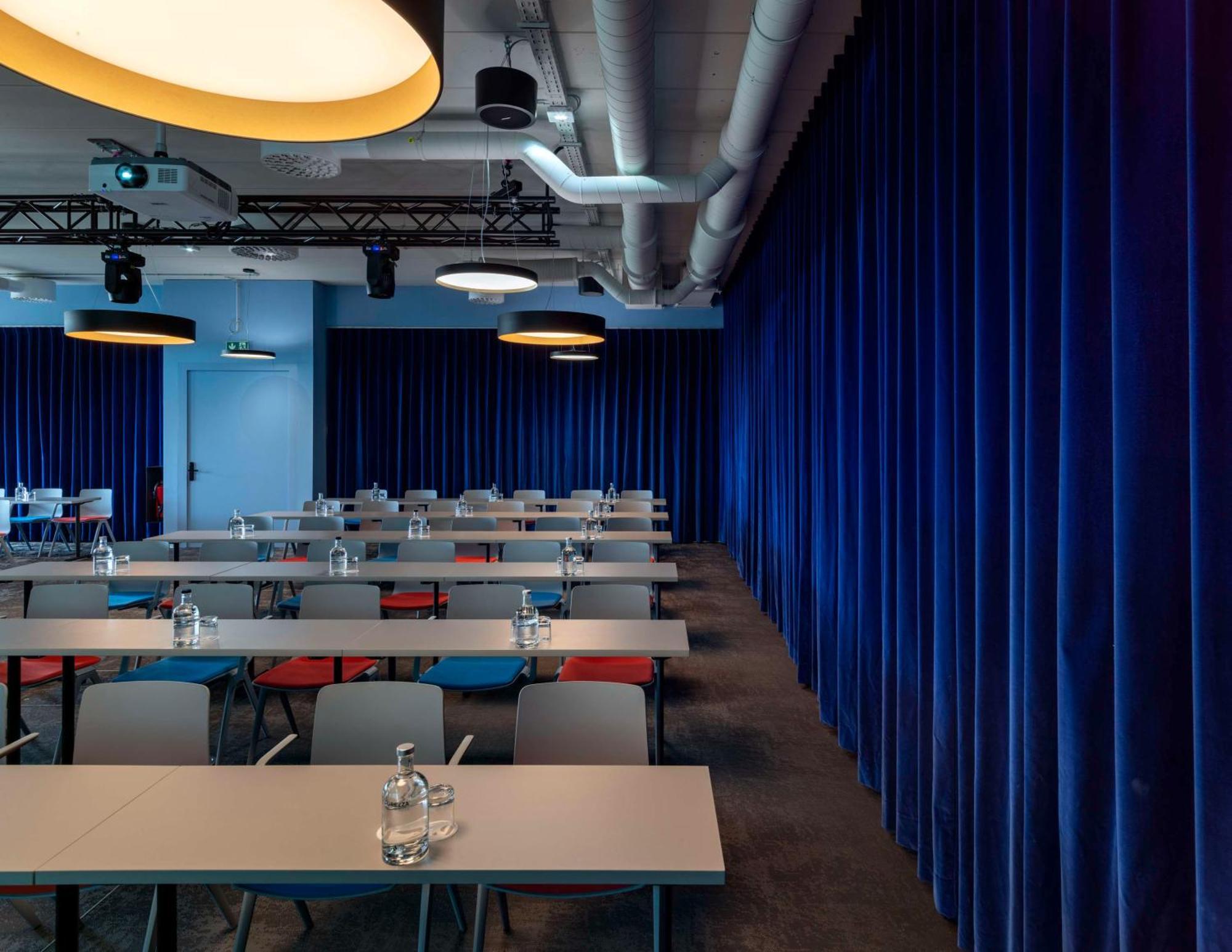 B'Mine Hotel Duesseldorf Екстер'єр фото