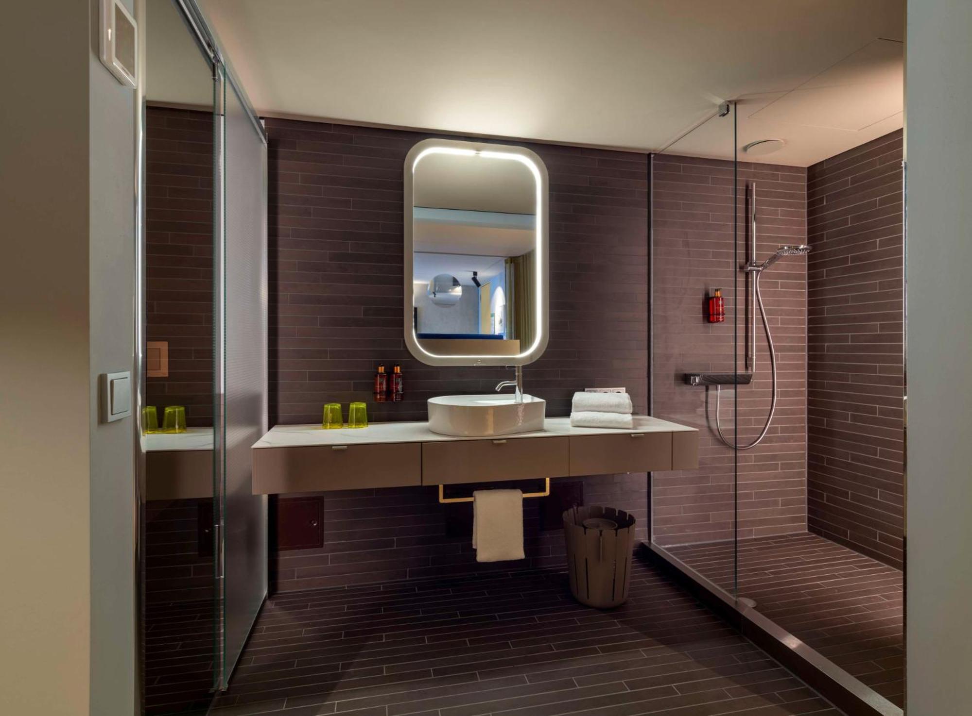 B'Mine Hotel Duesseldorf Екстер'єр фото